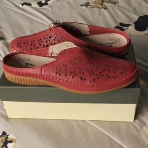 Spring Step summer clogs